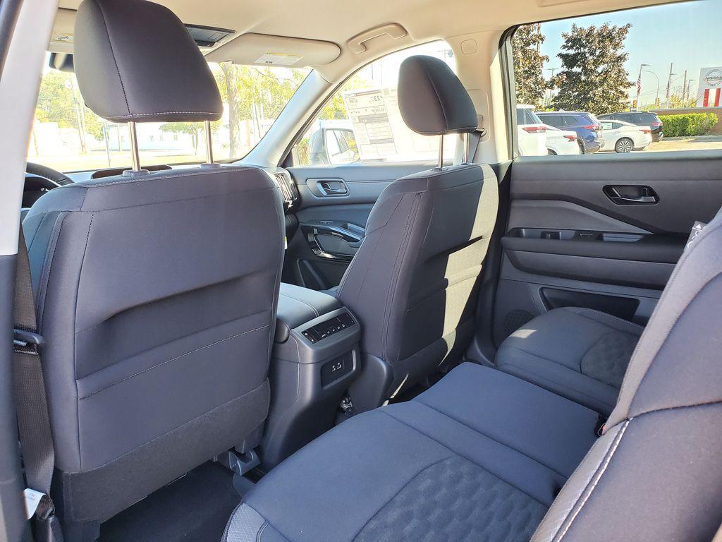 new 2025 Nissan Pathfinder car, priced at $42,107