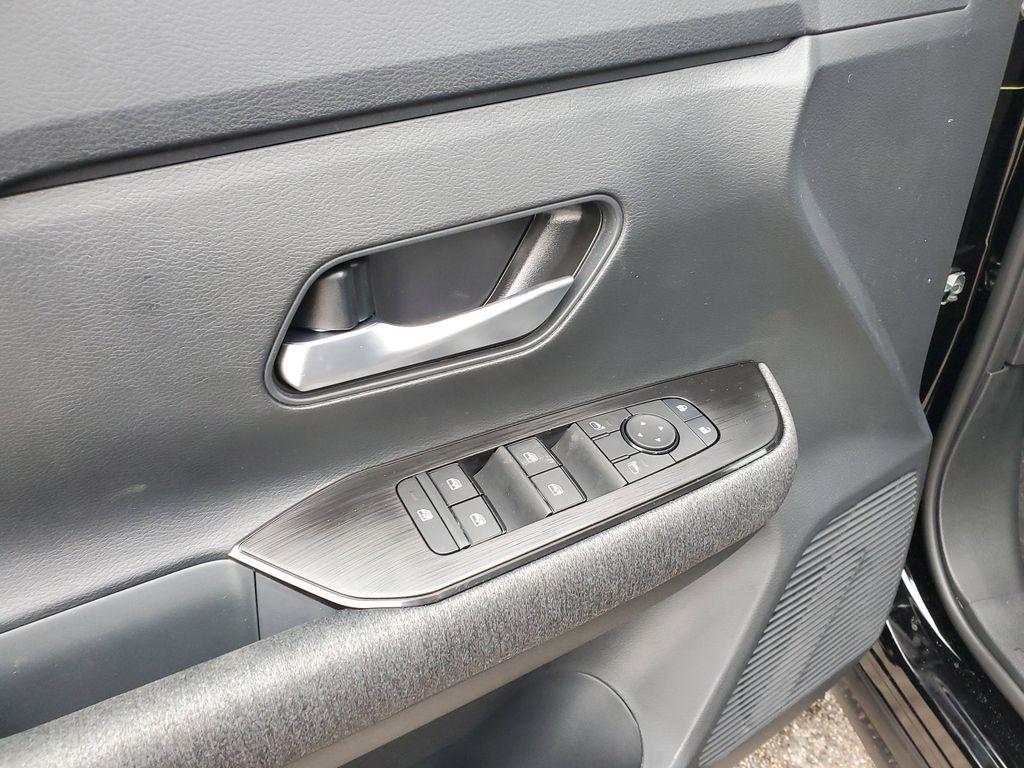 new 2026 Nissan Kicks car, priced at $27,949