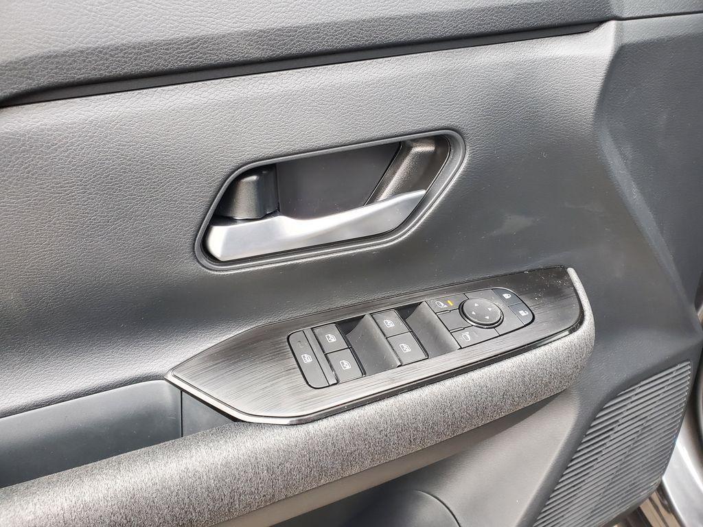 new 2026 Nissan Kicks car, priced at $27,949