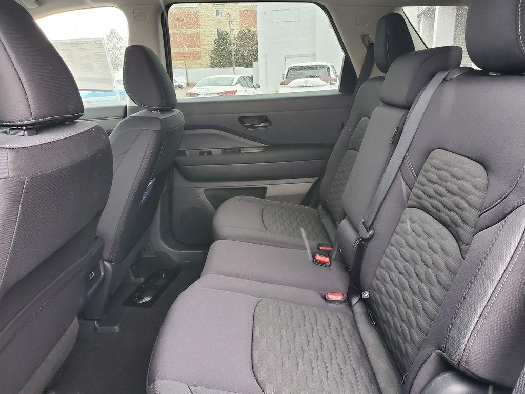 new 2025 Nissan Pathfinder car