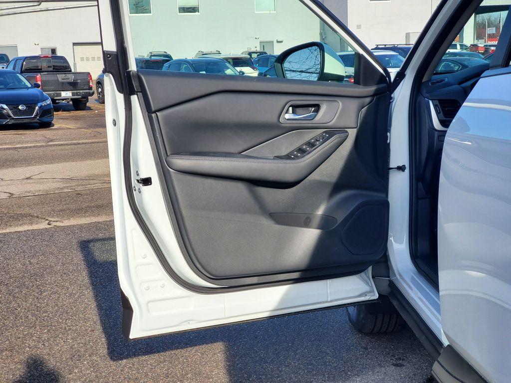 new 2026 Nissan Rogue car, priced at $33,571