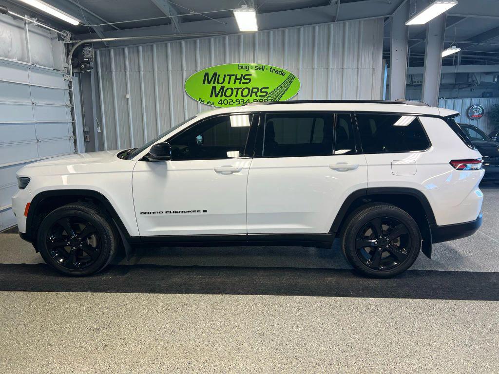 used 2023 Jeep Grand Cherokee L car, priced at $29,995