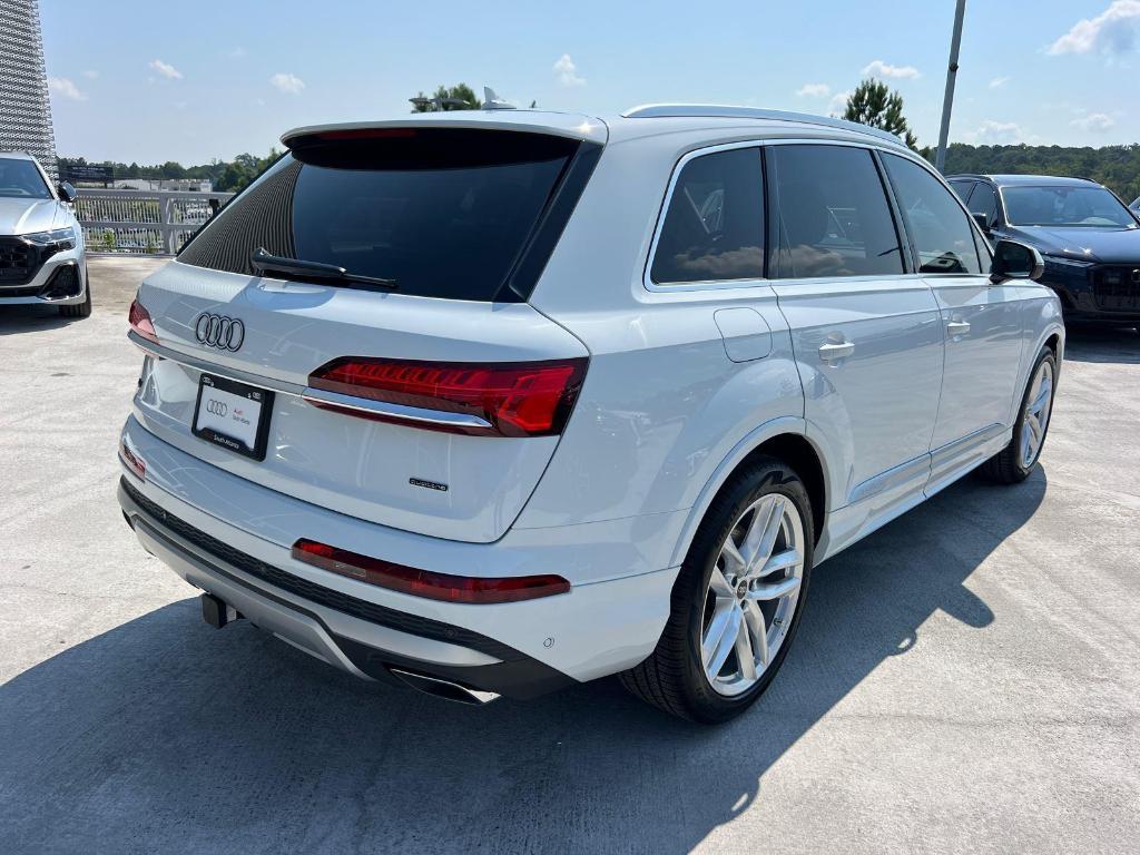 new 2025 Audi Q7 car, priced at $71,080