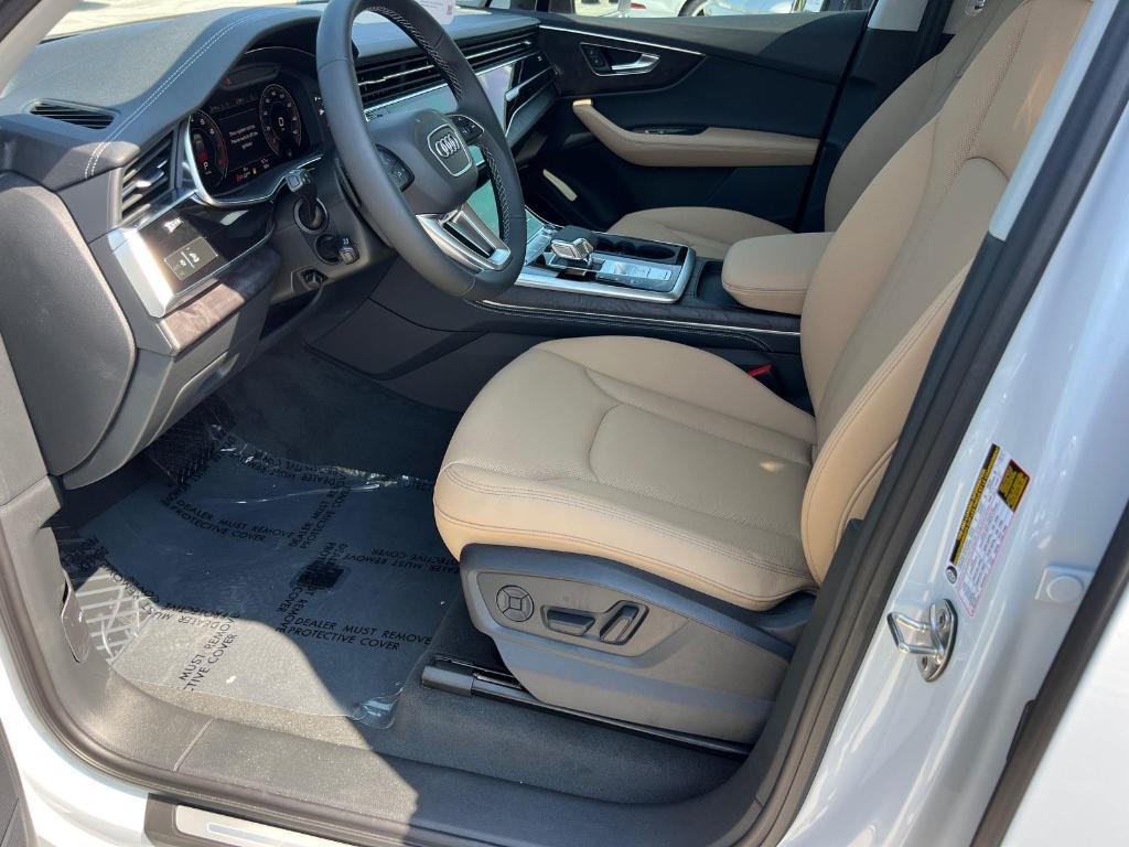 new 2025 Audi Q7 car, priced at $71,080