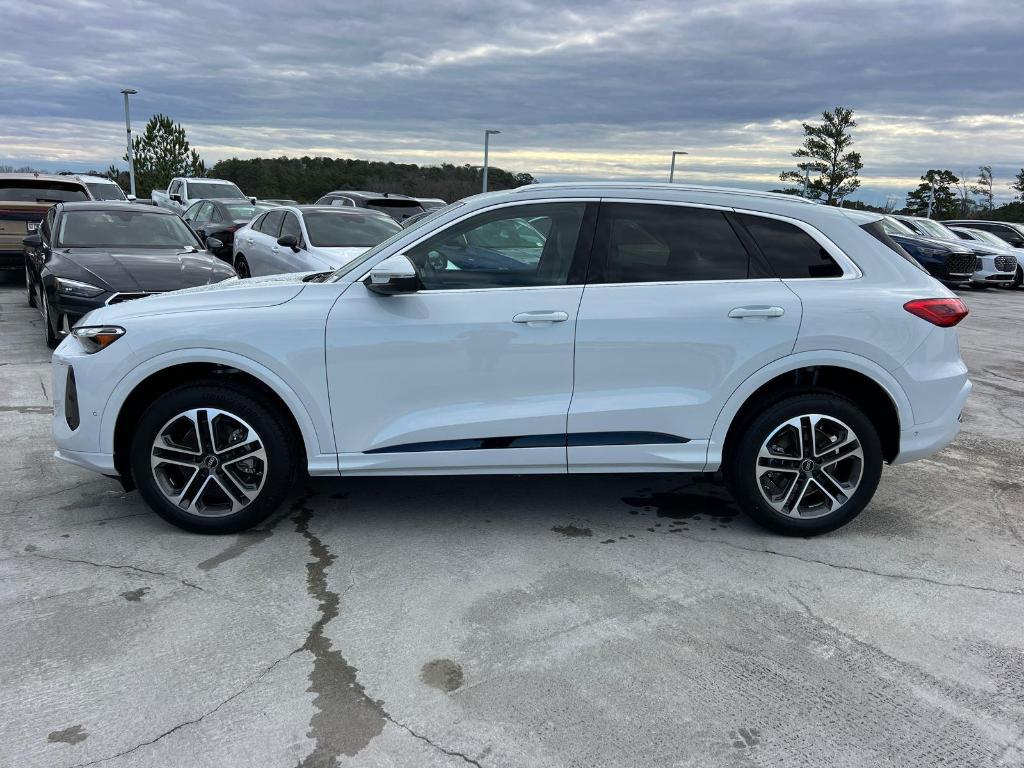 new 2025 Audi Q5 car, priced at $58,190