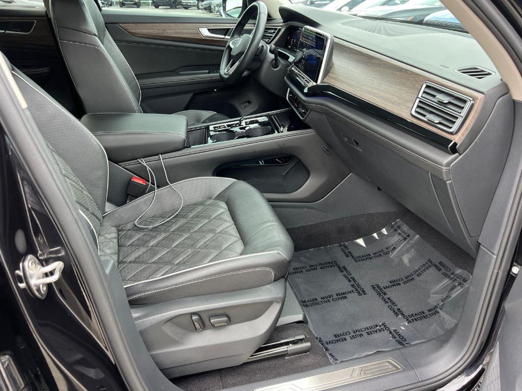 used 2024 Volkswagen Atlas car, priced at $37,485