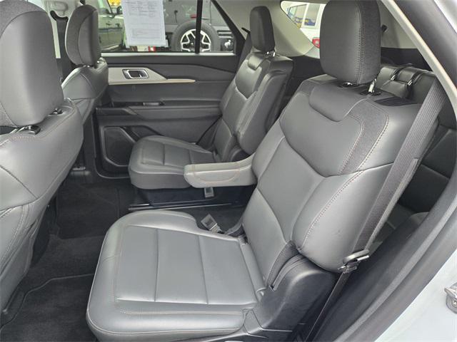 new 2025 Ford Explorer car, priced at $45,988