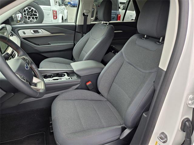 new 2025 Ford Explorer car, priced at $40,488