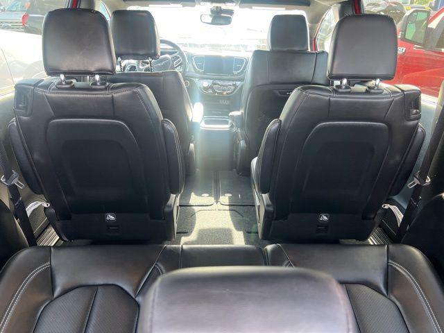 used 2025 Chrysler Pacifica car, priced at $32,073