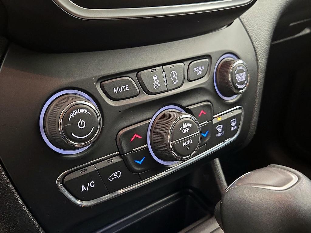 used 2019 Jeep Cherokee car, priced at $17,998