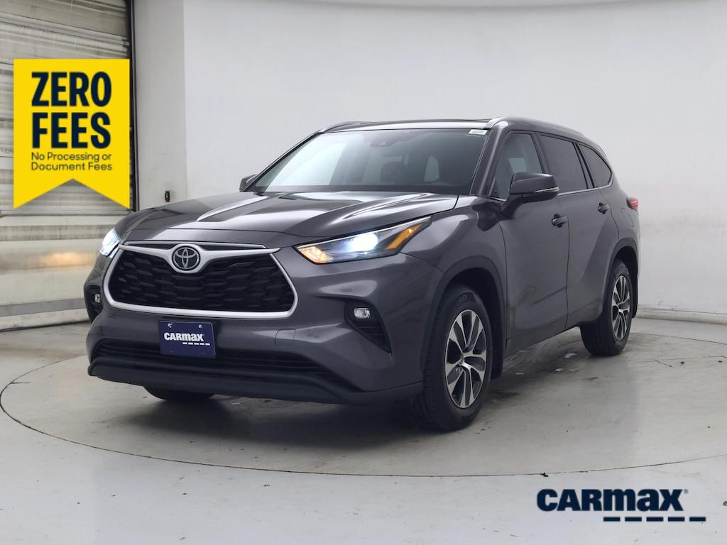 used 2022 Toyota Highlander car, priced at $36,998
