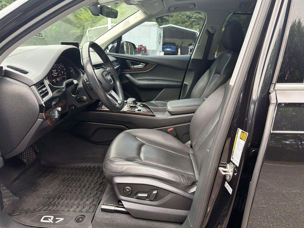 used 2017 Audi Q7 car, priced at $15,798