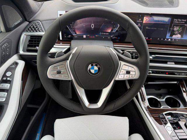 new 2026 BMW X7 car, priced at $101,075
