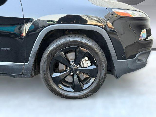 used 2018 Jeep Cherokee car, priced at $11,497