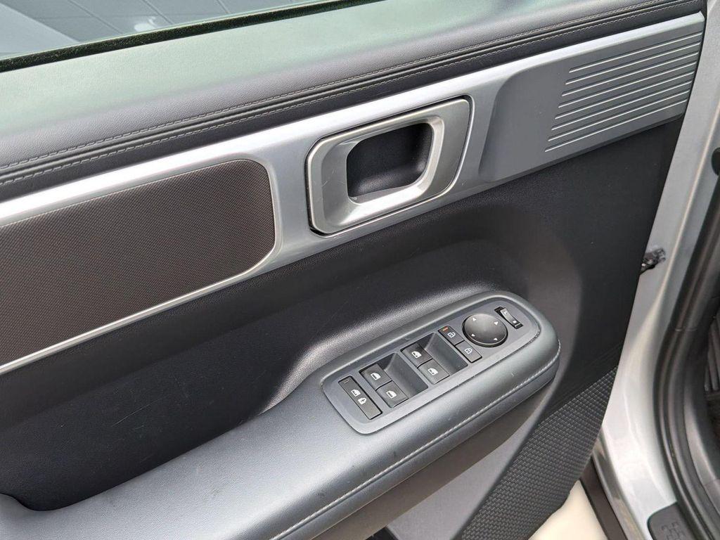 used 2025 Hyundai Santa Fe car, priced at $28,298
