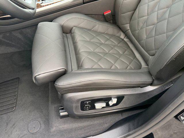 used 2026 BMW X7 car, priced at $89,351