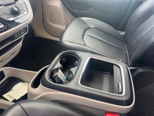 used 2023 Chrysler Pacifica car, priced at $25,823