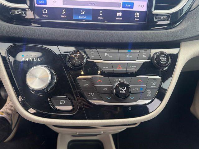 used 2023 Chrysler Pacifica car, priced at $25,823