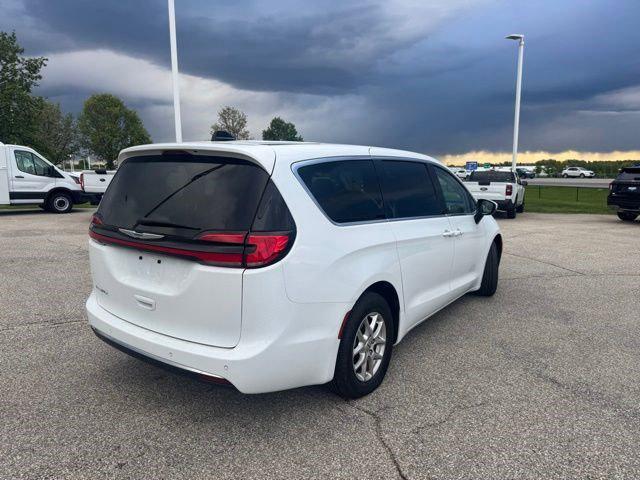 used 2023 Chrysler Pacifica car, priced at $25,823