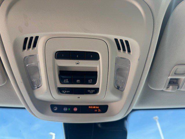 used 2023 Buick Envision car, priced at $30,144