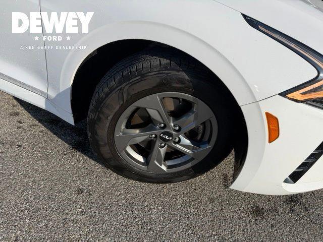 used 2022 Kia K5 car, priced at $19,131