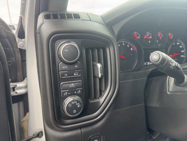 used 2022 Chevrolet Silverado 1500 car, priced at $31,311