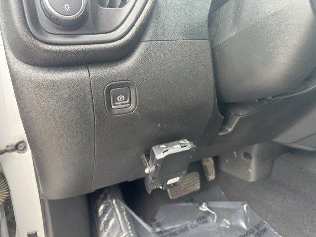 used 2022 Chevrolet Silverado 1500 car, priced at $31,311
