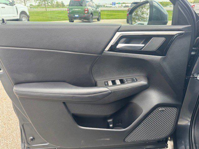 used 2025 Mitsubishi Outlander car, priced at $27,229