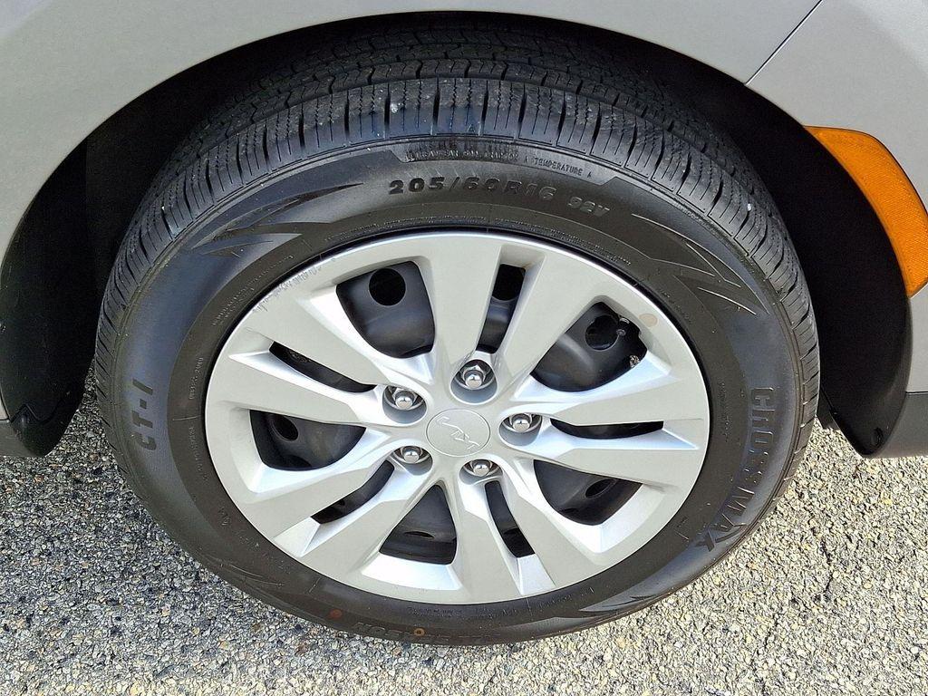 used 2023 Kia Soul car, priced at $13,645