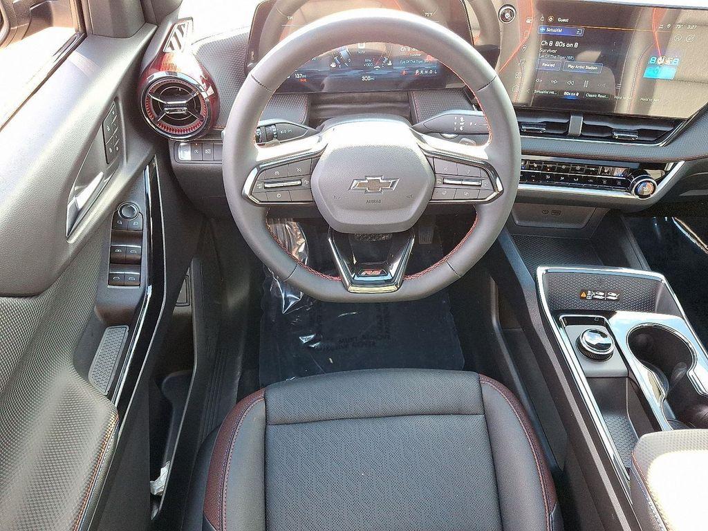 new 2026 Chevrolet Equinox car, priced at $34,993