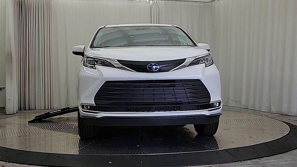 used 2022 Toyota Sienna car, priced at $78,500