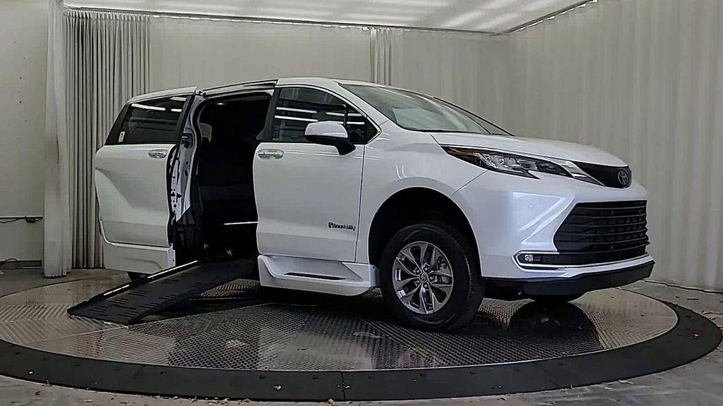 used 2022 Toyota Sienna car, priced at $78,500