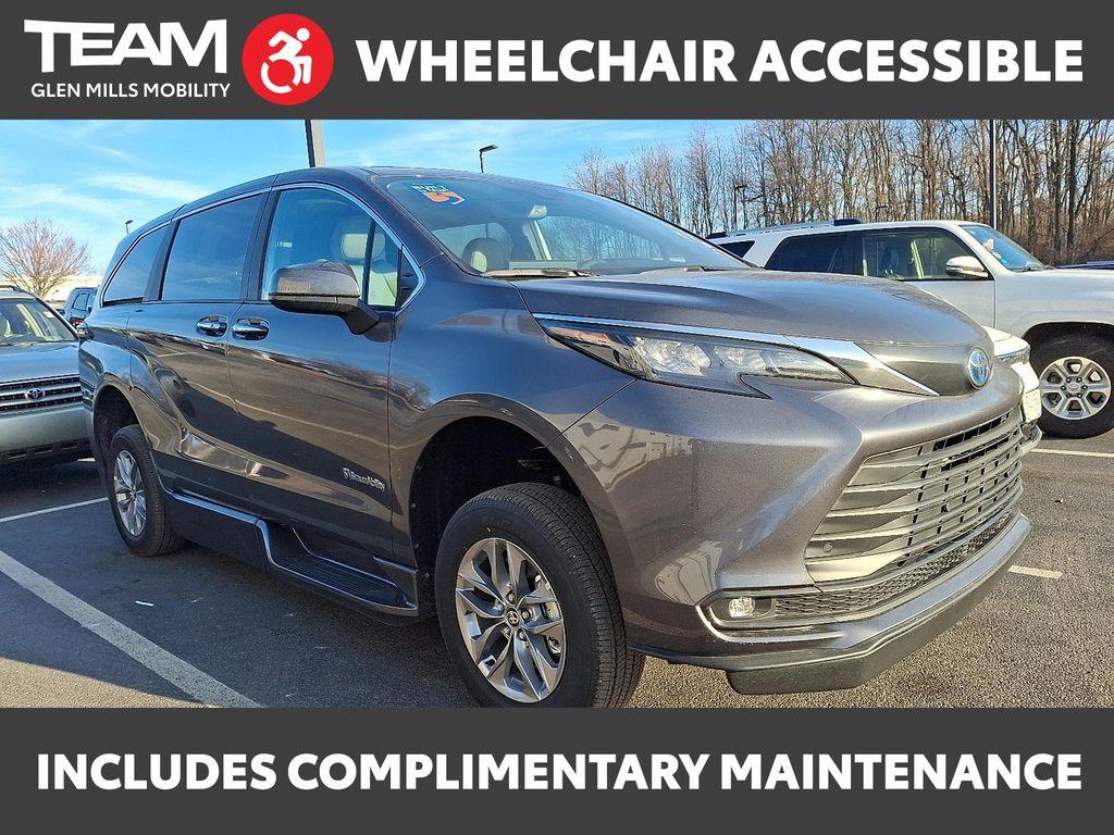 used 2025 Toyota Sienna car, priced at $91,500