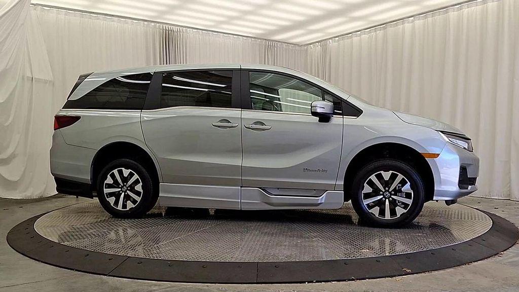 used 2025 Honda Odyssey car, priced at $85,500