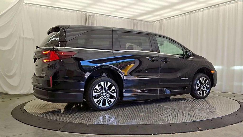 used 2025 Honda Odyssey car, priced at $93,500