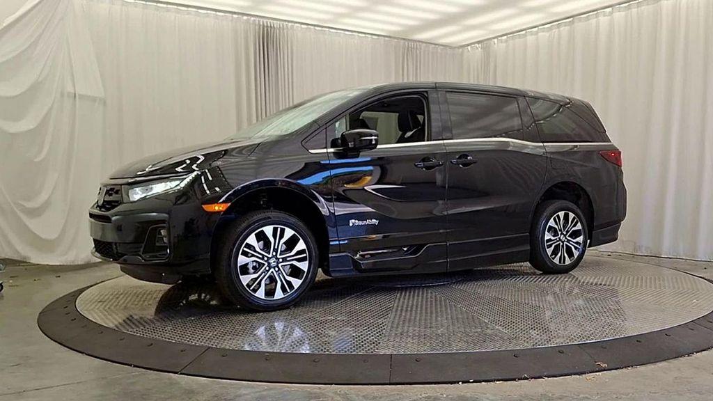 used 2025 Honda Odyssey car, priced at $93,500