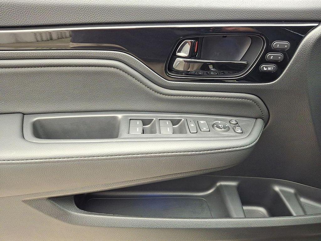 used 2025 Honda Odyssey car, priced at $93,500