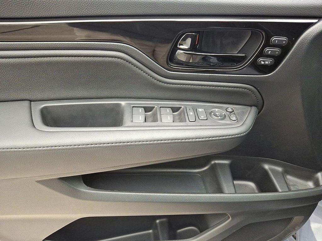 used 2025 Honda Odyssey car, priced at $92,990