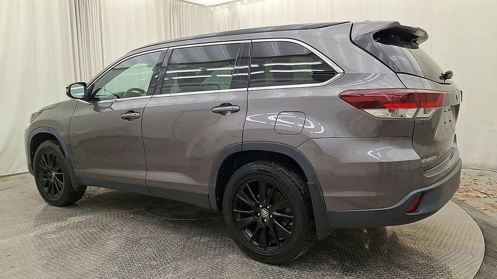 used 2019 Toyota Highlander car, priced at $28,492
