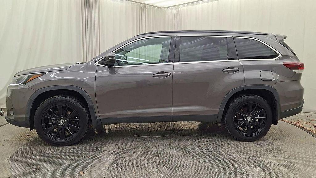 used 2019 Toyota Highlander car, priced at $28,492