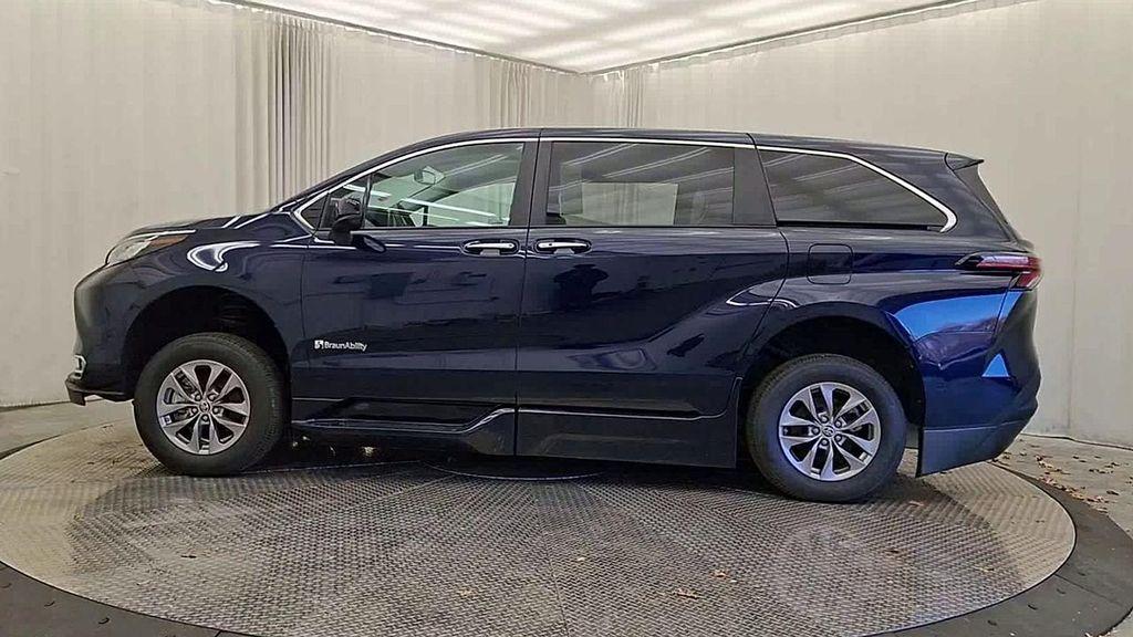 used 2022 Toyota Sienna car, priced at $83,000