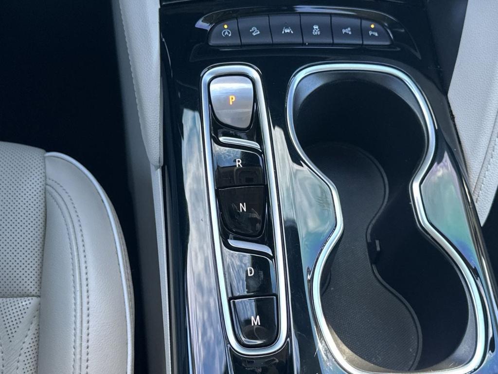 used 2021 Buick Envision car, priced at $22,300