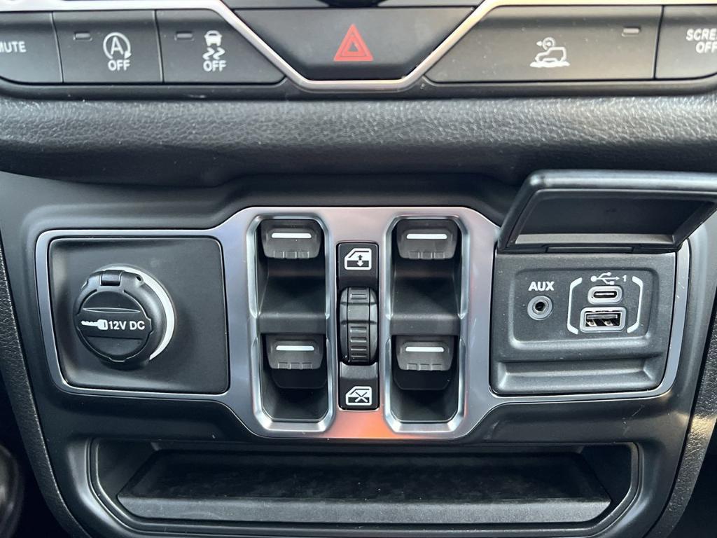 new 2026 Jeep Wrangler car, priced at $46,813