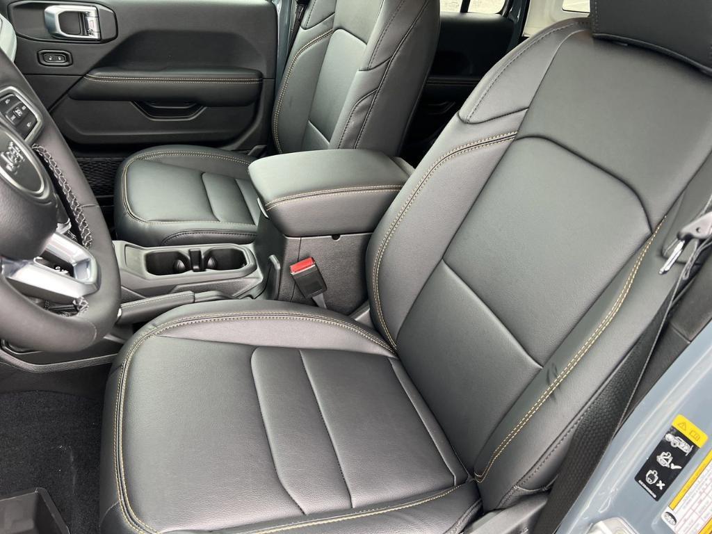 new 2026 Jeep Wrangler car, priced at $53,851