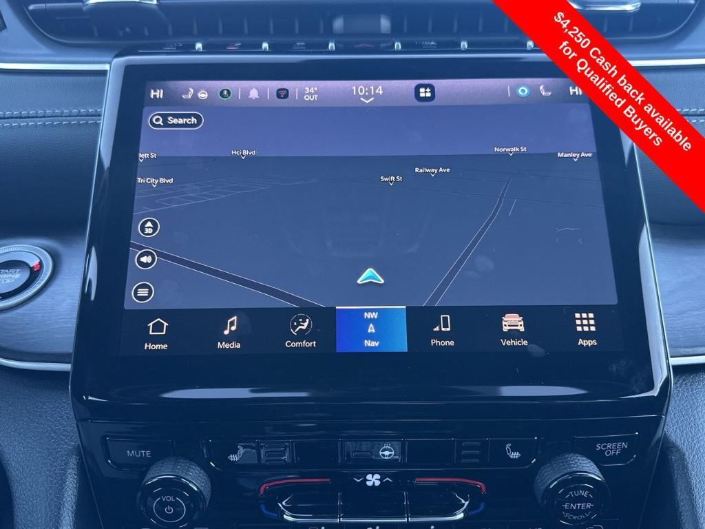 new 2025 Jeep Grand Cherokee car, priced at $45,541