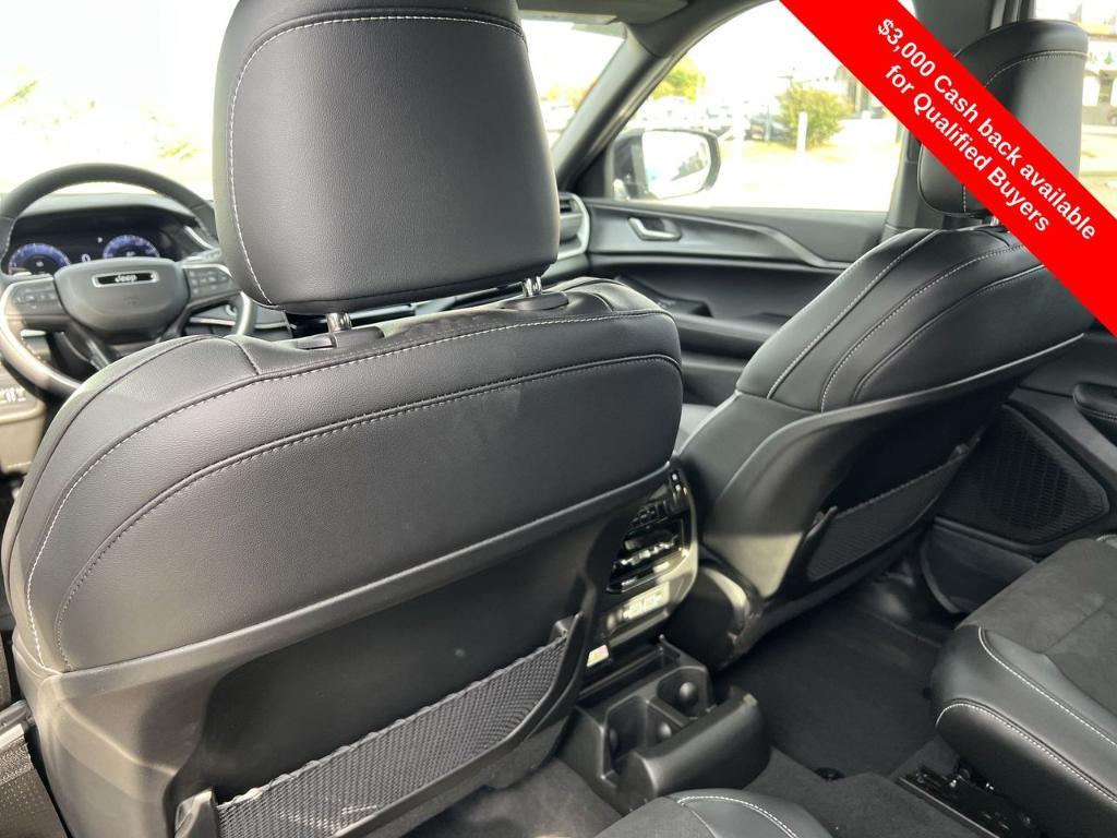 new 2025 Jeep Grand Cherokee L car, priced at $39,963