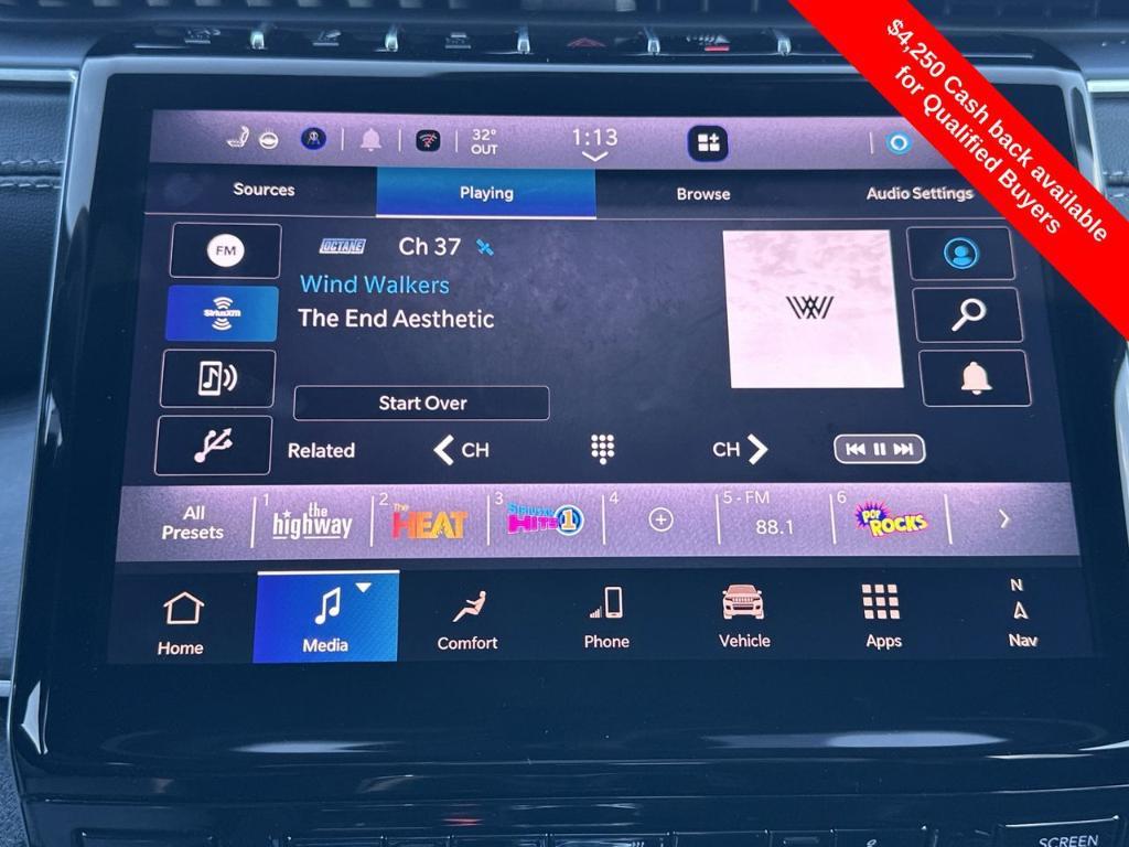 new 2025 Jeep Grand Cherokee car, priced at $45,037