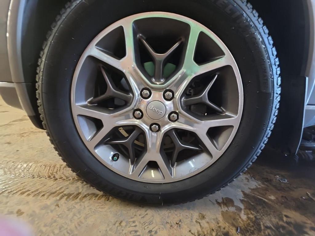 used 2020 Jeep Grand Cherokee car, priced at $23,486