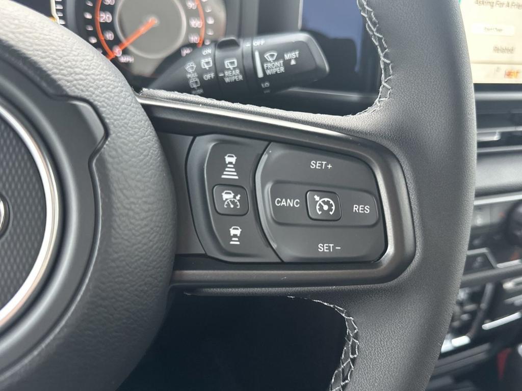 new 2026 Jeep Wrangler car, priced at $47,333