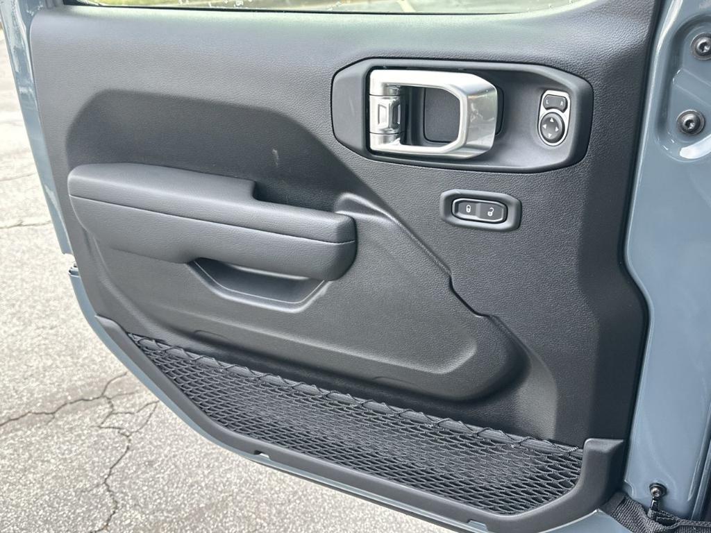 new 2026 Jeep Wrangler car, priced at $47,333